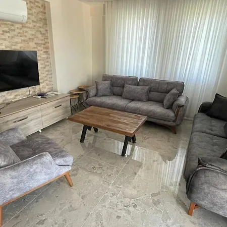 Villa Meyra *