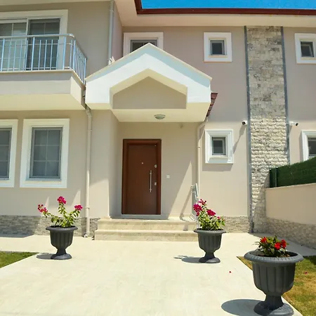 Meyra Dalyan